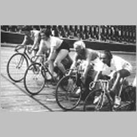 racer_gals.jpg