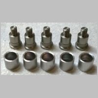 McMaster_bolts_machined_by_Bob_Freeman.jpg